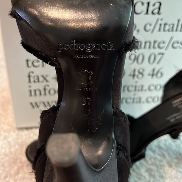 Pedro Garcia Size 37 Evening Satin Heel - Picture 4 of 5
